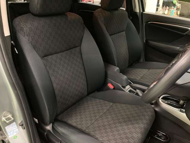 ホンダ フィット １．３ １３Ｇ Ｌパッケージ ４ＷＤ H26年 (北海道) 99