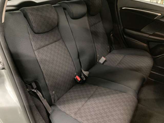 ホンダ フィット １．３ １３Ｇ Ｌパッケージ ４ＷＤ H26年 (北海道) 99