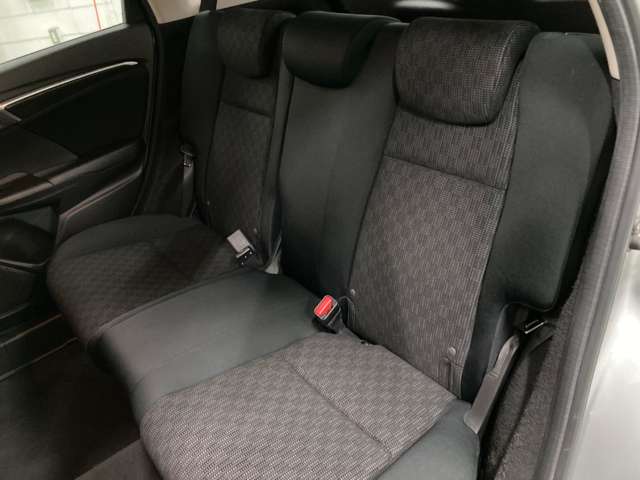 ホンダ フィット １．３ １３Ｇ Ｌパッケージ ４ＷＤ H26年 (北海道) 99