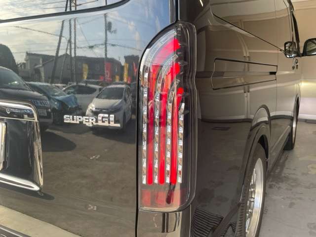 トヨタ ハイエースバン ２．８ スーパーＧＬ ダークプライムＩＩ ロングボディ ディーゼルターボ ４ＷＤ R4年 (北海道) 99