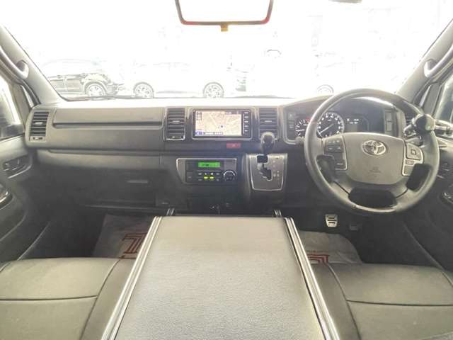 トヨタ ハイエースバン ２．８ スーパーＧＬ ダークプライムＩＩ ロングボディ ディーゼルターボ ４ＷＤ R4年 (北海道) 99