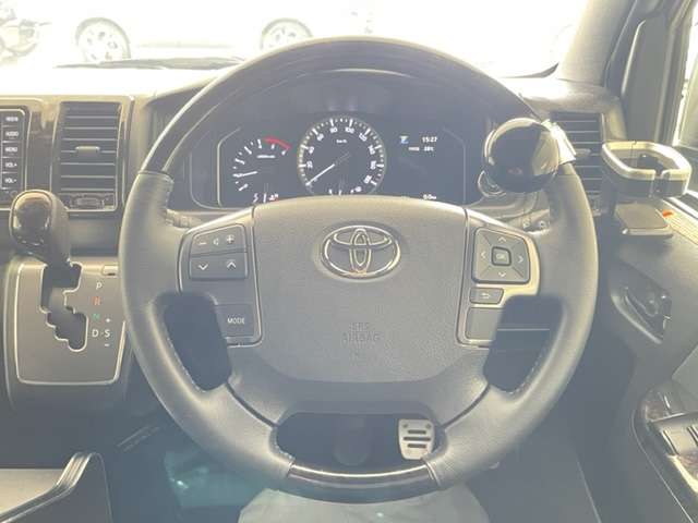 トヨタ ハイエースバン ２．８ スーパーＧＬ ダークプライムＩＩ ロングボディ ディーゼルターボ ４ＷＤ R4年 (北海道) 99