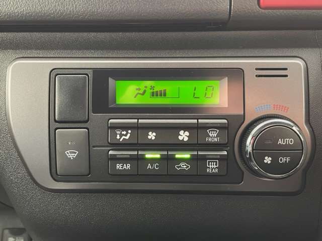 トヨタ ハイエースバン ２．８ スーパーＧＬ ダークプライムＩＩ ロングボディ ディーゼルターボ ４ＷＤ R4年 (北海道) 99