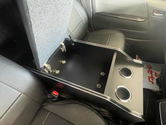 トヨタ ハイエースバン ２．８ スーパーＧＬ ダークプライムＩＩ ロングボディ ディーゼルターボ ４ＷＤ R4年 (北海道) 99