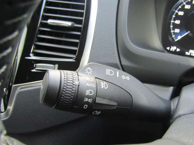 ボルボ ＸＣ９０ Ｂ５ ＡＷＤ モメンタム ４ＷＤ R2年 (関東) 99