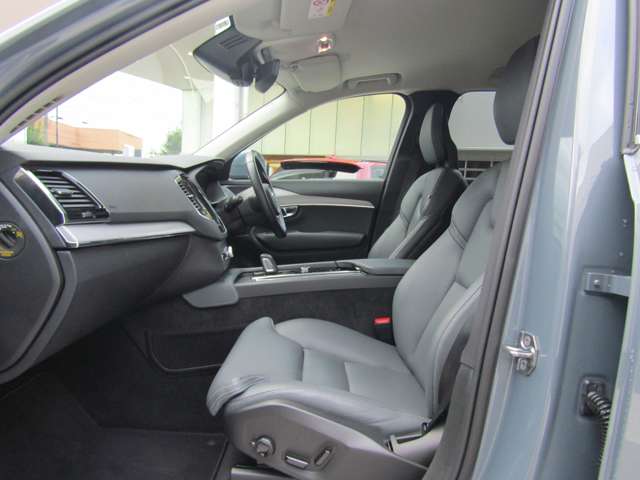 ボルボ ＸＣ９０ Ｂ５ ＡＷＤ モメンタム ４ＷＤ R2年 (関東) 99