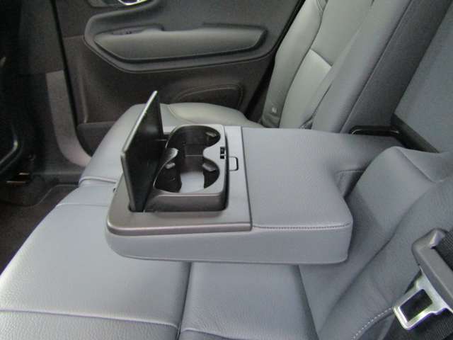 ボルボ ＸＣ９０ Ｂ５ ＡＷＤ モメンタム ４ＷＤ R2年 (関東) 99