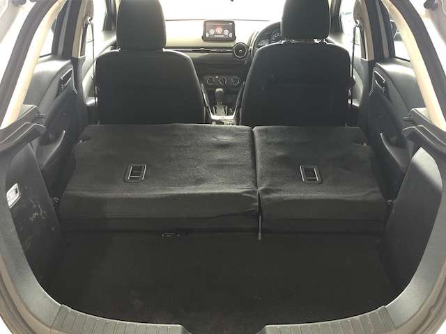 マツダ デミオ １．３ １３Ｓ ４ＷＤ H30年 (北海道) 99