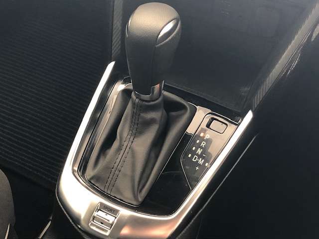 マツダ デミオ １．３ １３Ｓ ４ＷＤ H30年 (北海道) 99