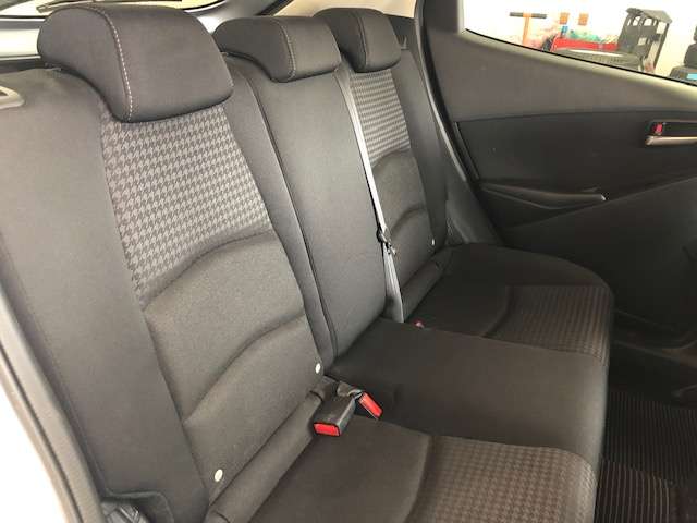 マツダ デミオ １．３ １３Ｓ ４ＷＤ H30年 (北海道) 99