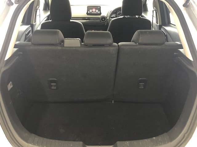 マツダ デミオ １．３ １３Ｓ ４ＷＤ H30年 (北海道) 99