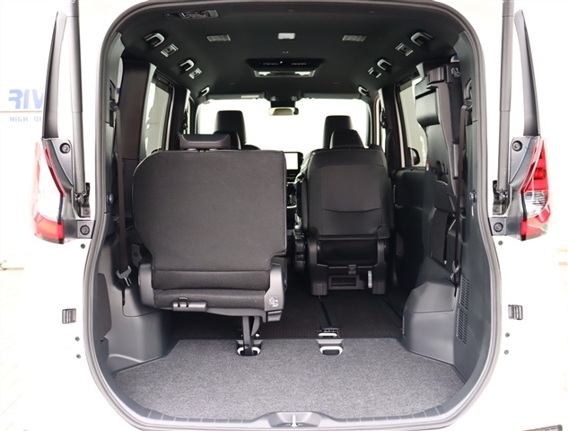 トヨタ ノア Ｓ−Ｚ R5年 (関東) 99