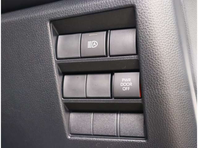 トヨタ ノア Ｓ−Ｚ R5年 (関東) 99