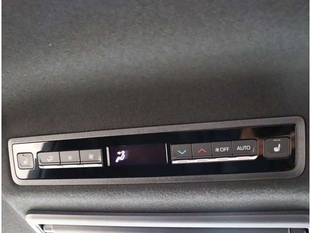 トヨタ ノア Ｓ−Ｚ R5年 (関東) 99