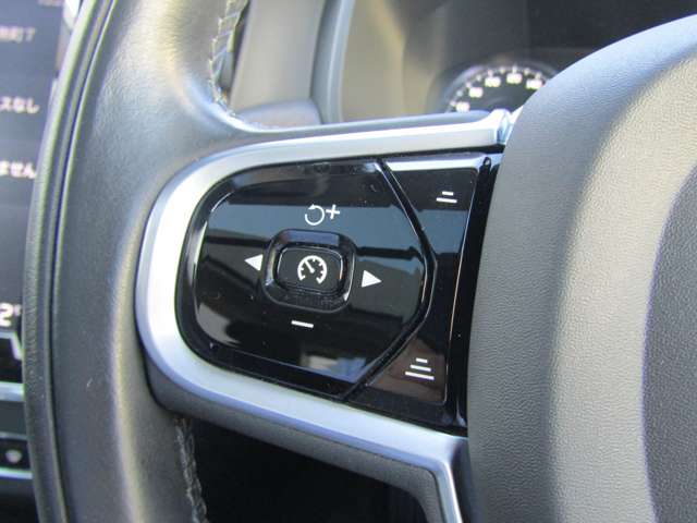 ボルボ Ｖ９０クロスカントリー Ｄ４ ＡＷＤ サマム ディーゼルターボ ４ＷＤ R1年 (関東) 99