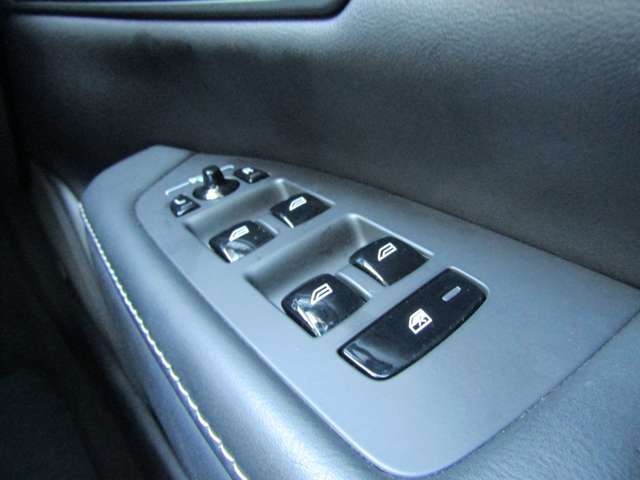 ボルボ Ｖ９０クロスカントリー Ｄ４ ＡＷＤ サマム ディーゼルターボ ４ＷＤ R1年 (関東) 99