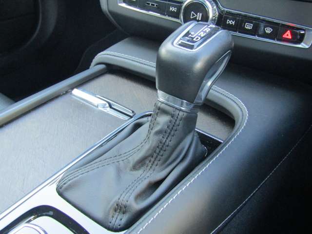 ボルボ Ｖ９０クロスカントリー Ｄ４ ＡＷＤ サマム ディーゼルターボ ４ＷＤ R1年 (関東) 99