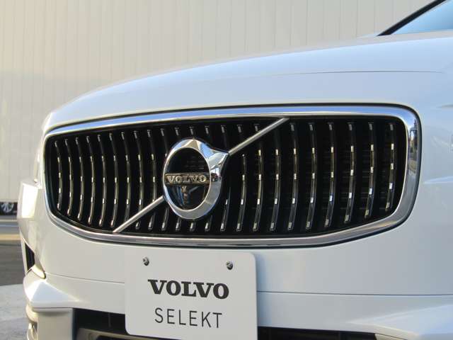 ボルボ Ｖ９０クロスカントリー Ｄ４ ＡＷＤ サマム ディーゼルターボ ４ＷＤ R1年 (関東) 99