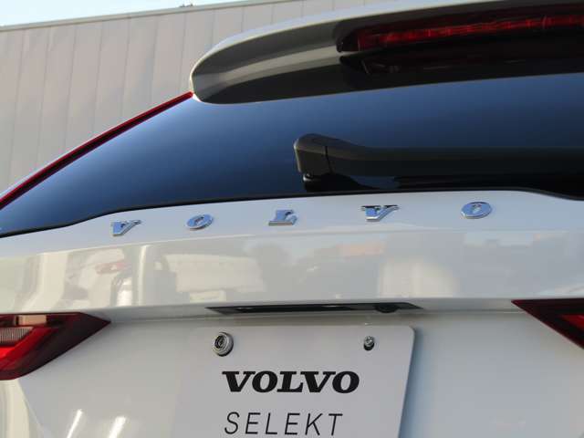 ボルボ Ｖ９０クロスカントリー Ｄ４ ＡＷＤ サマム ディーゼルターボ ４ＷＤ R1年 (関東) 99