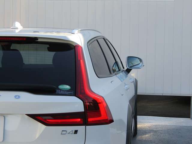 ボルボ Ｖ９０クロスカントリー Ｄ４ ＡＷＤ サマム ディーゼルターボ ４ＷＤ R1年 (関東) 99