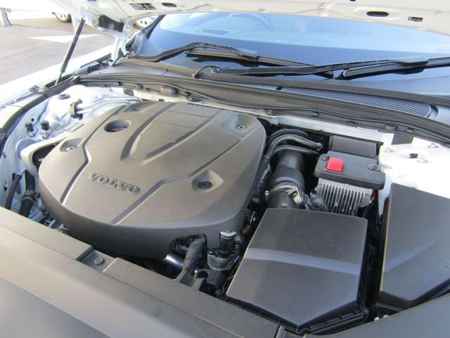 ボルボ Ｖ９０クロスカントリー Ｄ４ ＡＷＤ サマム ディーゼルターボ ４ＷＤ R1年 (関東) 99