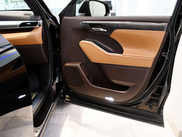 米国トヨタ ハイランダー ３．５Ｖ６ リミテッド プラチナム ４ＷＤ R3年 (関東) 99