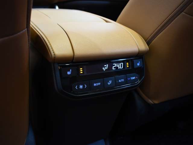 米国トヨタ ハイランダー ３．５Ｖ６ リミテッド プラチナム ４ＷＤ R3年 (関東) 99