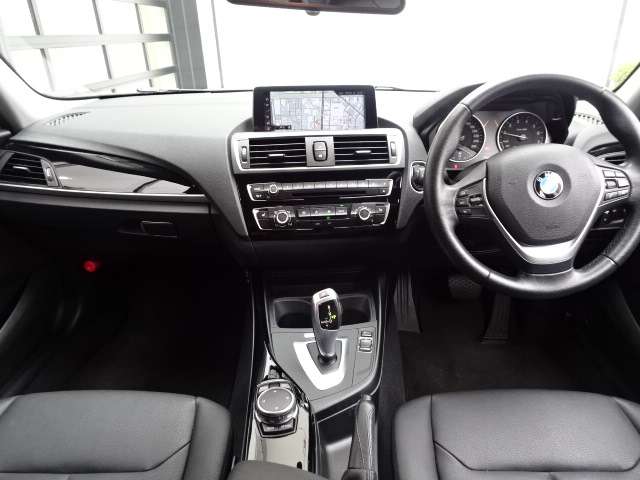 ＢＭＷ １シリーズ １１８ｉ　セレブレーションエディション　マイスタイル H28年 (近畿) 99