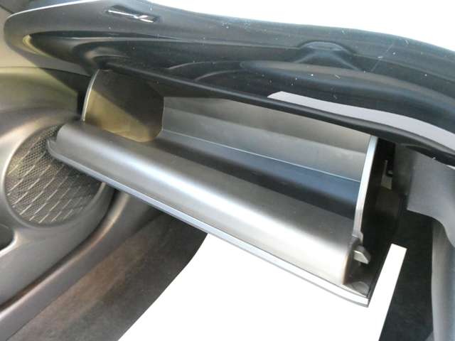 トヨタ プリウス １．８ Ｓ ツーリングセレクション R1年 (関東) 99