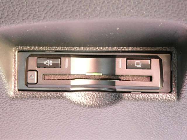 トヨタ プリウス １．８ Ｓ ツーリングセレクション R1年 (関東) 99