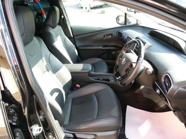 トヨタ プリウス １．８ Ｓ ツーリングセレクション R1年 (関東) 99