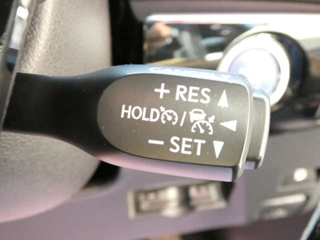 トヨタ プリウス １．８ Ｓ ツーリングセレクション R1年 (関東) 99