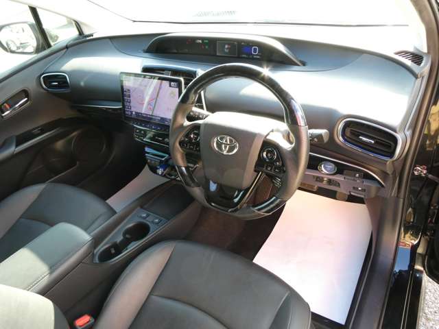 トヨタ プリウス １．８ Ｓ ツーリングセレクション R1年 (関東) 99