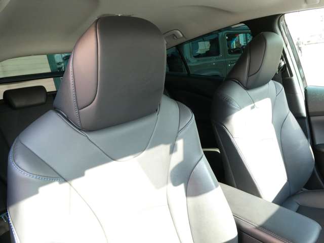 トヨタ プリウス １．８ Ｓ ツーリングセレクション R1年 (関東) 99