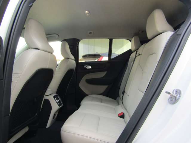 ボルボ ＸＣ４０ アルティメット Ｂ４ ＡＷＤ ４ＷＤ R5年 (関東) 99
