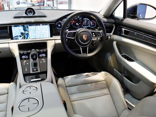 ポルシェ パナメーラ ターボ ＰＤＫ ４ＷＤ H29年 (関東) 99