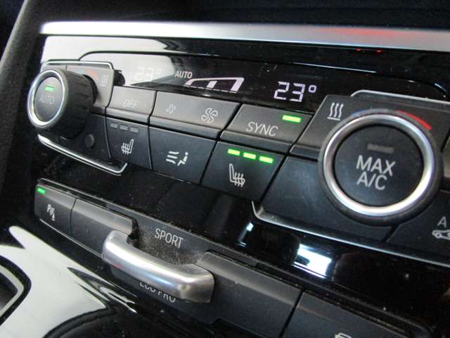 ＢＭＷ ２シリーズアクティブツアラー ２１８Ｄ ラグジュアリー ディーゼルターボ H30年 (近畿) 99