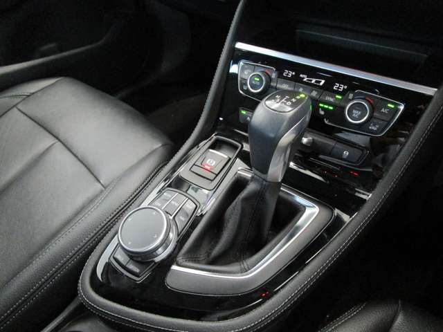 ＢＭＷ ２シリーズアクティブツアラー ２１８Ｄ ラグジュアリー ディーゼルターボ H30年 (近畿) 99