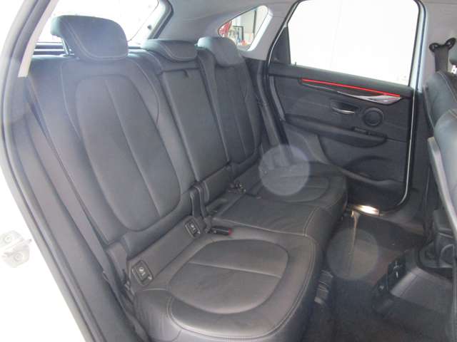 ＢＭＷ ２シリーズアクティブツアラー ２１８Ｄ ラグジュアリー ディーゼルターボ H30年 (近畿) 99