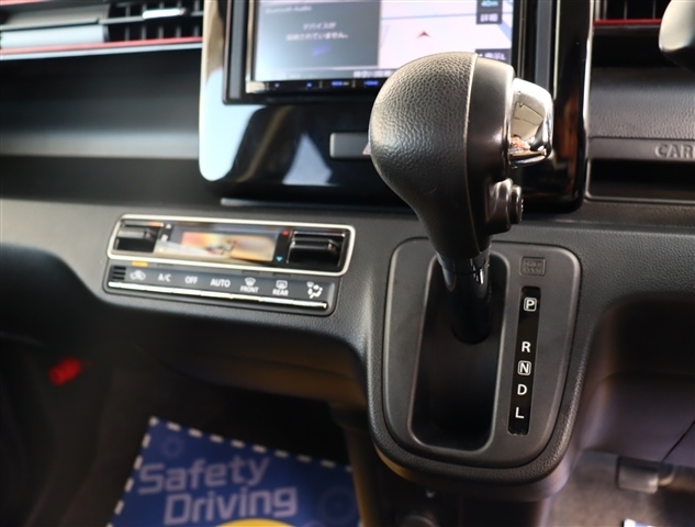 スズキ ワゴンＲ ６６０ スティングレー ハイブリッド Ｘ H30年 (関東) 99