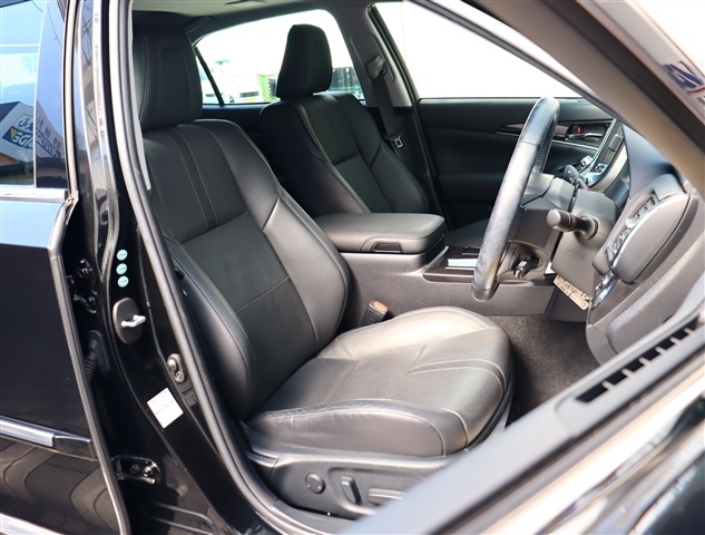 トヨタ クラウン　ハイブリッド ハイブリッド ２．５ Ｇ H25年 (関東) 99