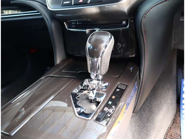 トヨタ クラウン　ハイブリッド ハイブリッド ２．５ Ｇ H25年 (関東) 99