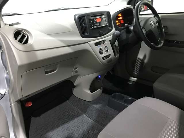 トヨタ ピクシス　エポック ６６０ ＬＦ ４ＷＤ H27年 (北海道) 99