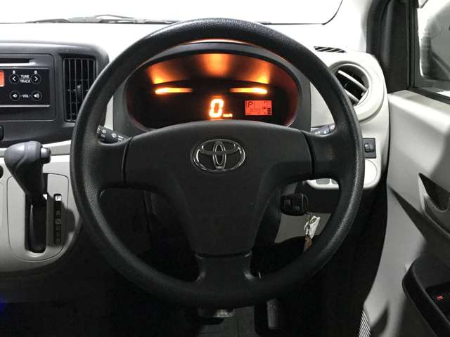 トヨタ ピクシス　エポック ６６０ ＬＦ ４ＷＤ H27年 (北海道) 99