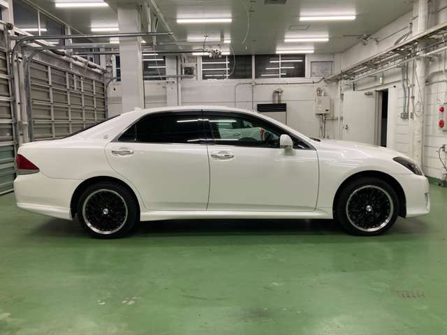 トヨタ クラウンアスリート ２．５ Ｉ－ＦＯＵＲ ４ＷＤ H22年 (北海道) 99