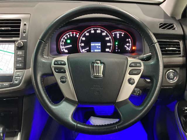 トヨタ クラウンアスリート ２．５ Ｉ－ＦＯＵＲ ４ＷＤ H22年 (北海道) 99