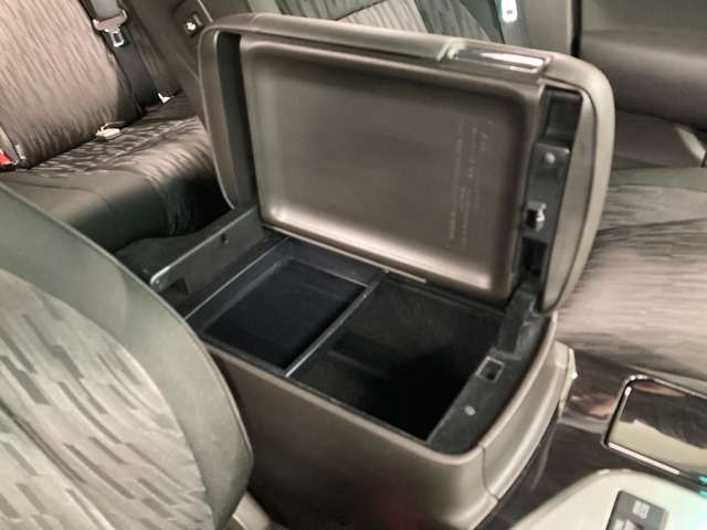 トヨタ クラウンアスリート ２．５ Ｉ－ＦＯＵＲ ４ＷＤ H22年 (北海道) 99