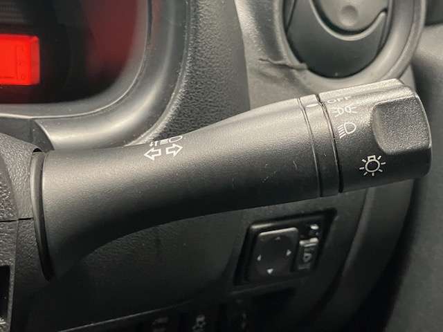 日産 マーチ １．２ Ｘ ＦＯＵＲ ４ＷＤ H27年 (北海道) 99