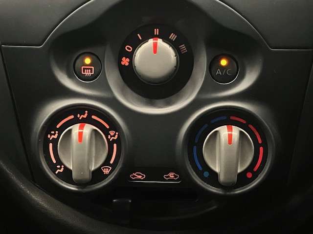 日産 マーチ １．２ Ｘ ＦＯＵＲ ４ＷＤ H27年 (北海道) 99