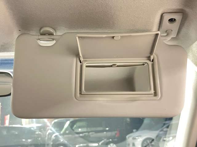 日産 マーチ １．２ Ｘ ＦＯＵＲ ４ＷＤ H27年 (北海道) 99